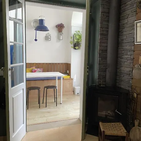 Casa Dos Poetas Hostal *