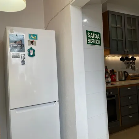 Casa Dos Poetas אכסניה קלדס דה ריינה