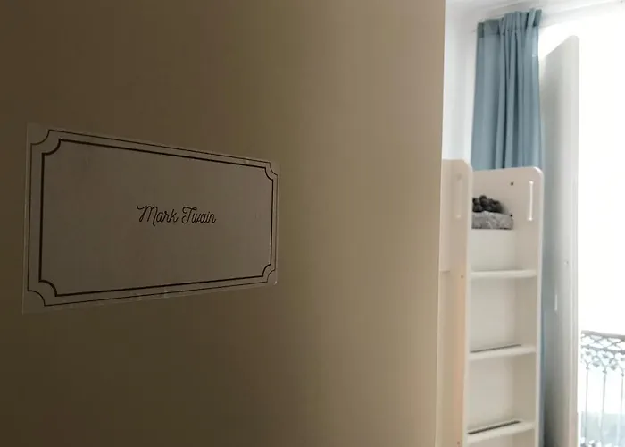 Casa Dos Poetas ホステル