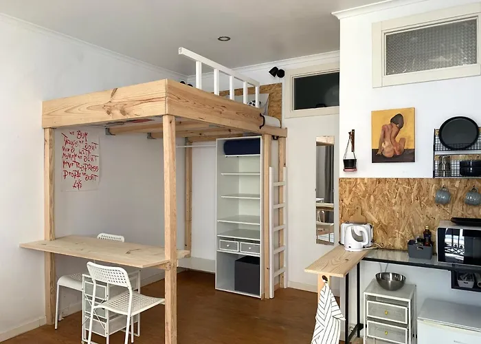 Casa Dos Poetas ホステル カルダス・ダ・ライーニャ