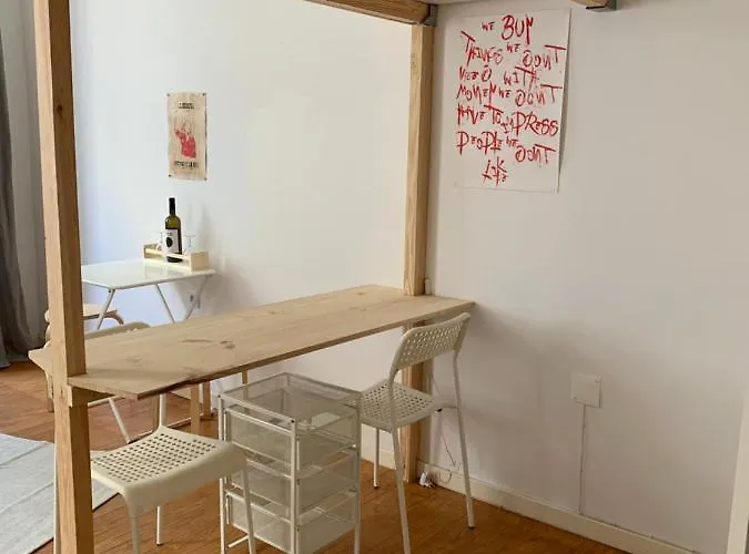 ホステル Casa Dos Poetas カルダス・ダ・ライーニャ