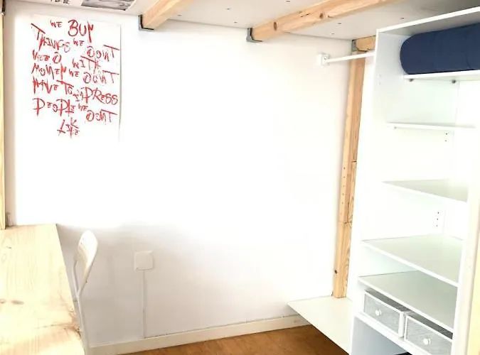 Casa Dos Poetas ホステル カルダス・ダ・ライーニャ