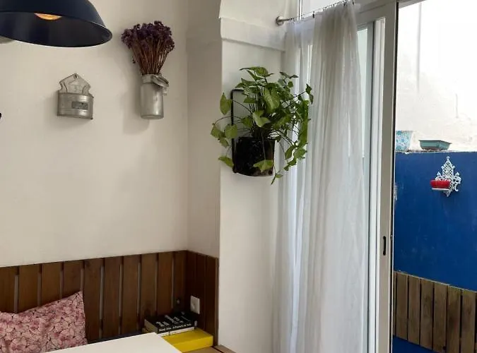Casa Dos Poetas * Caldas Da Rainha