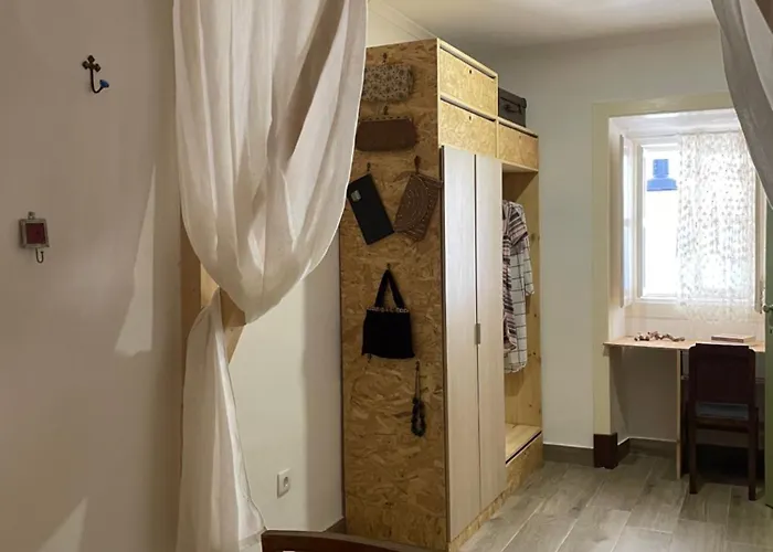 Casa Dos Poetas * カルダス・ダ・ライーニャ