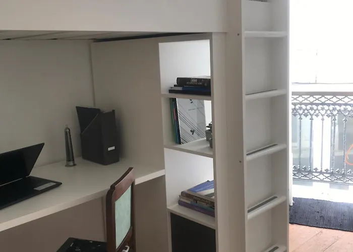 Casa Dos Poetas ホステル